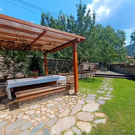 приказка Villa Klisura (Plovdiv)